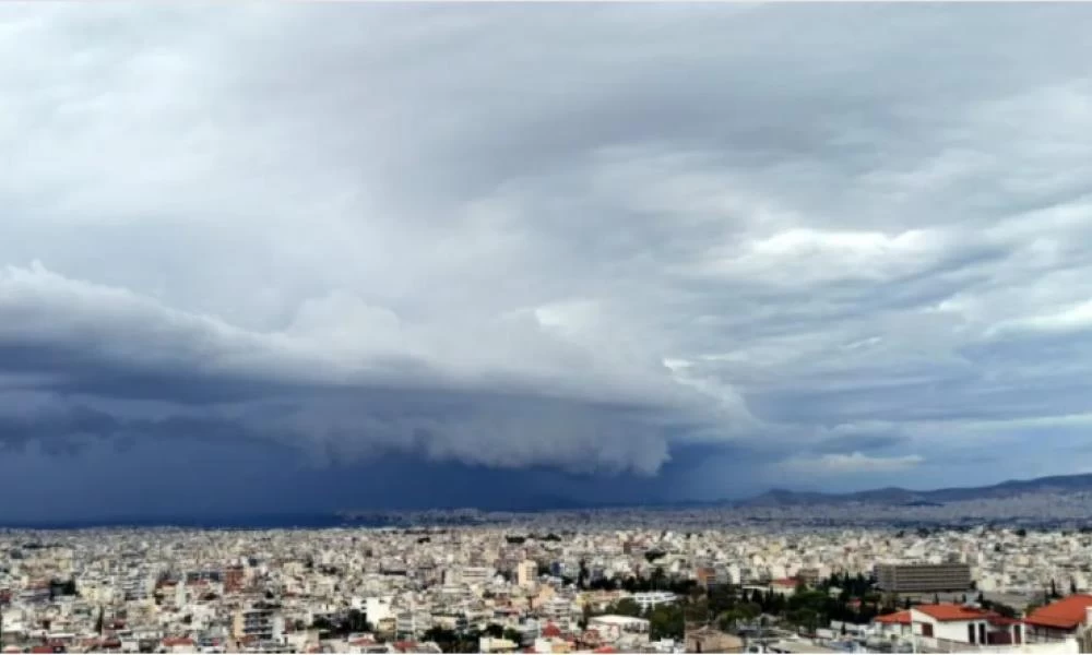 Καιρός αύριο: Και συννεφιά και λιακάδα, με τοπικές βροχές ή καταιγίδες